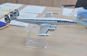 Maqueta KLM Flying Dutchman Connie 1/125