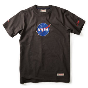 Camiseta con el logotipo de la NASA.