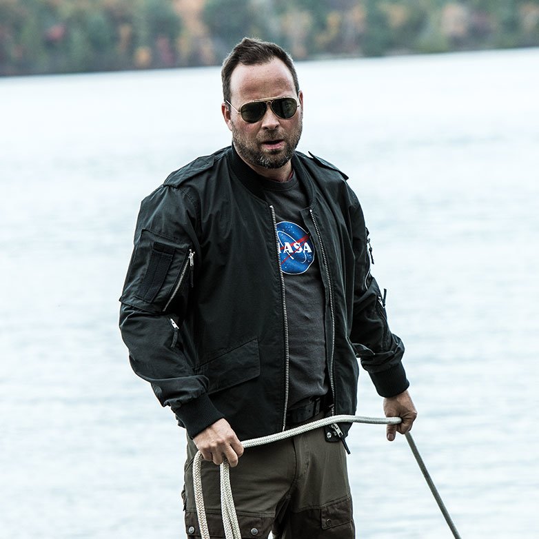 NASA-logo-t-shirt