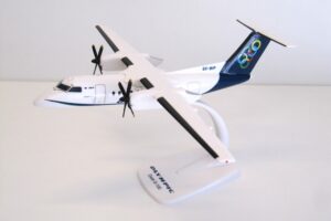 Maqueta Olympic Air Bombardier Dash 8-300 1/100